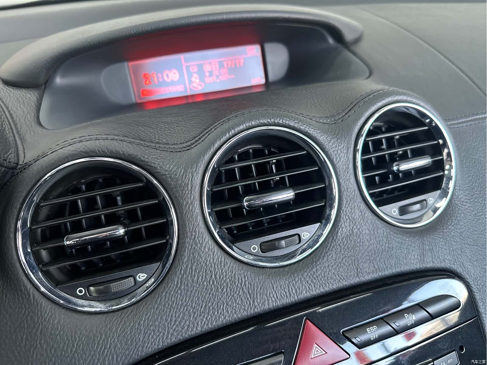 Peugeot 308, 2010 11