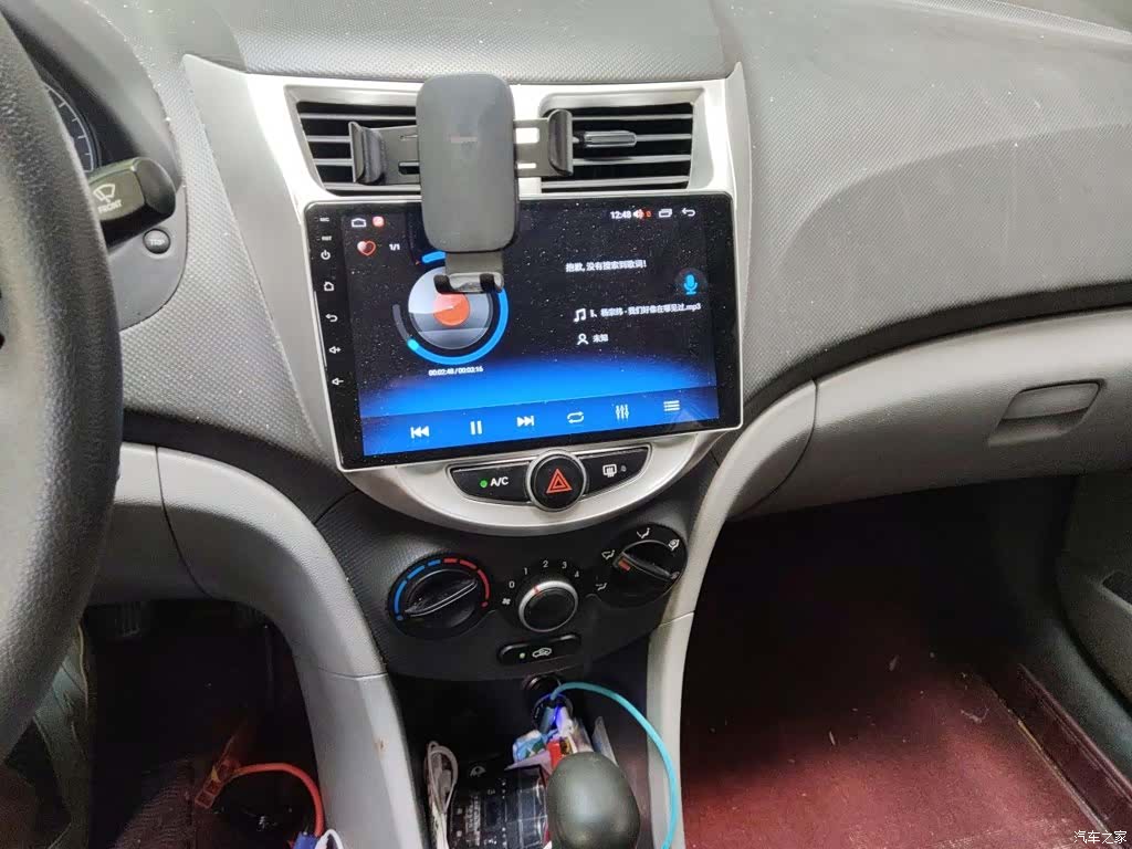 Hyundai GLS, 2016 10