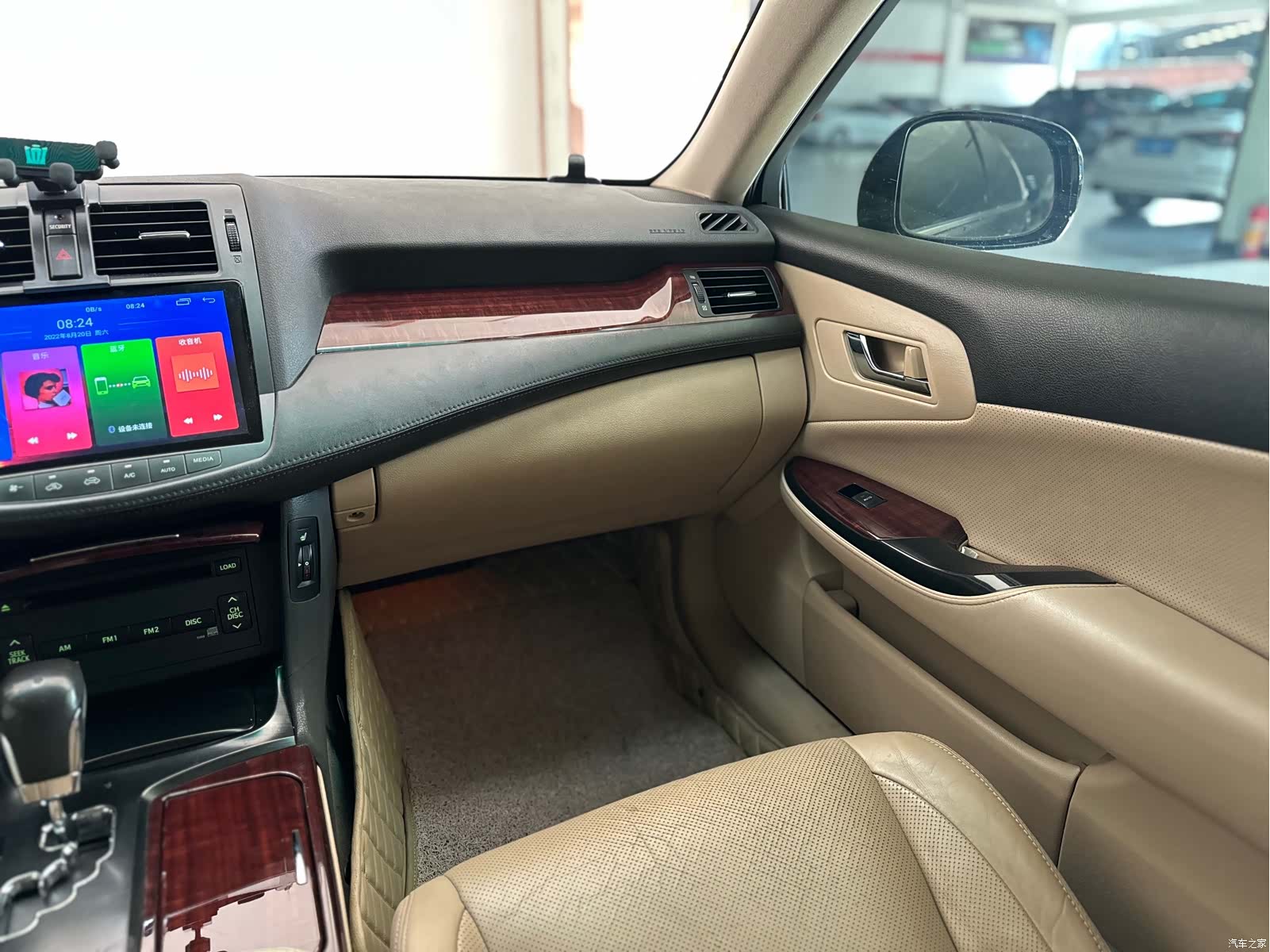 Toyota Crown, 2012 11
