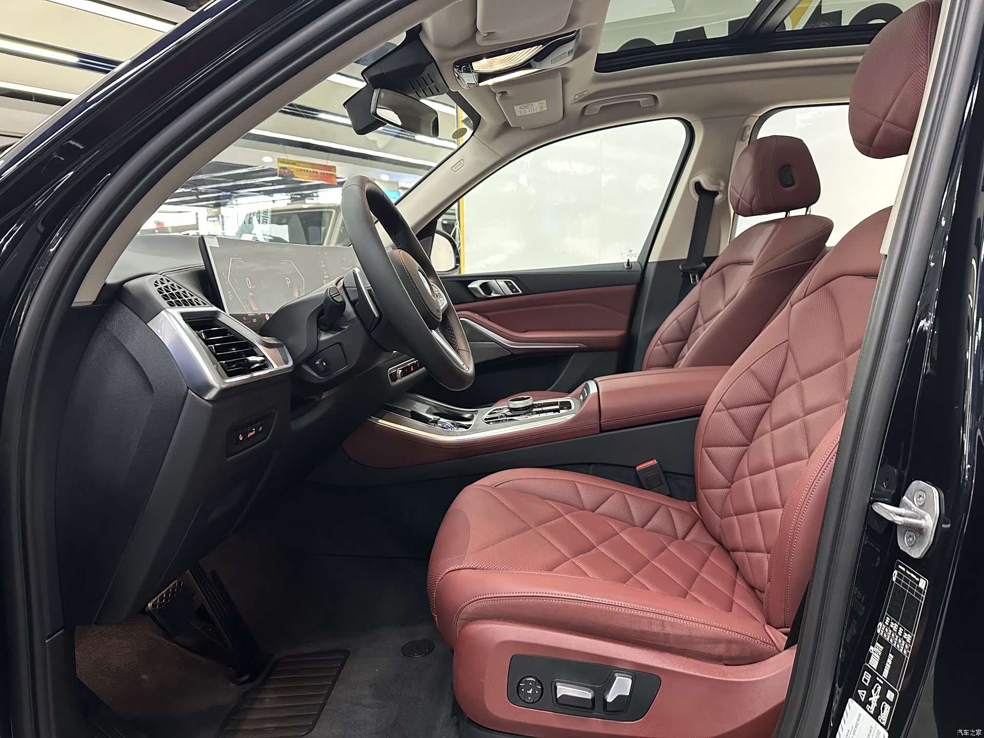 BMW X5, 2025 9
