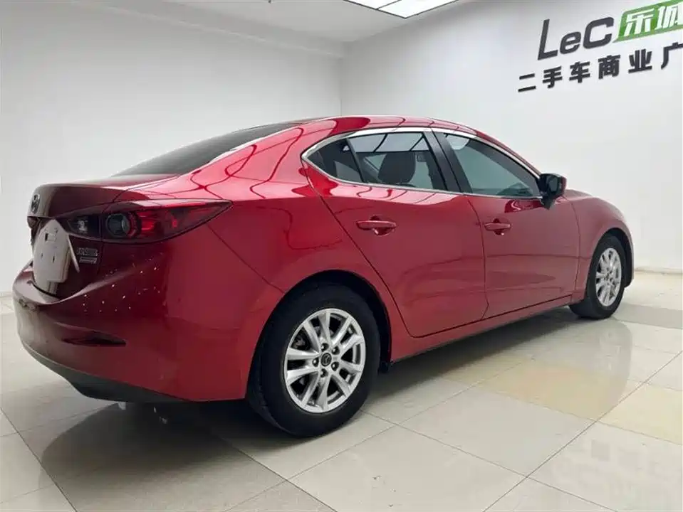 Mazda 3 Angkesaila
