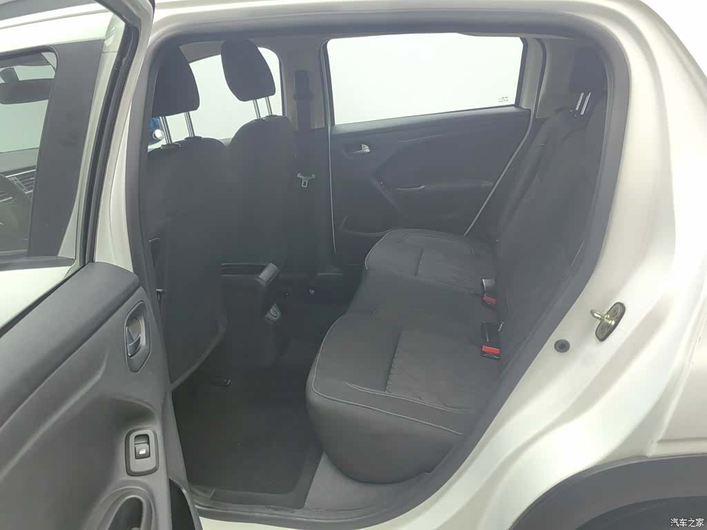 Citroen C3-XR, 2016 15