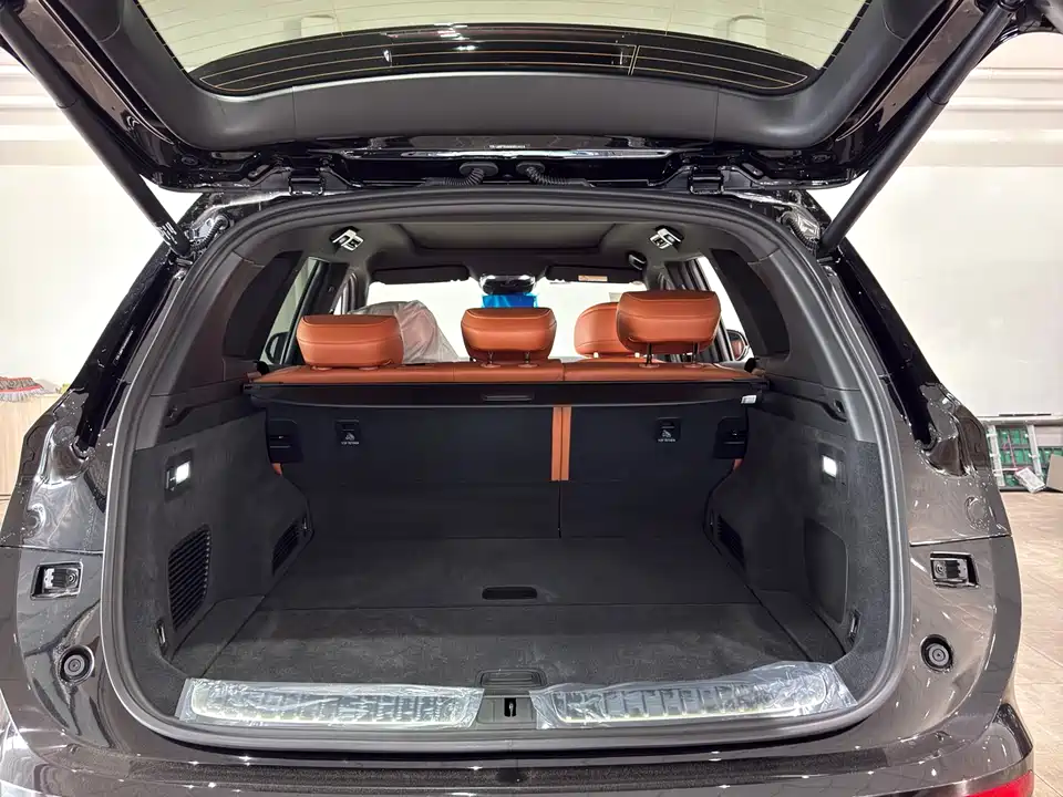 AITO Ask the world M7