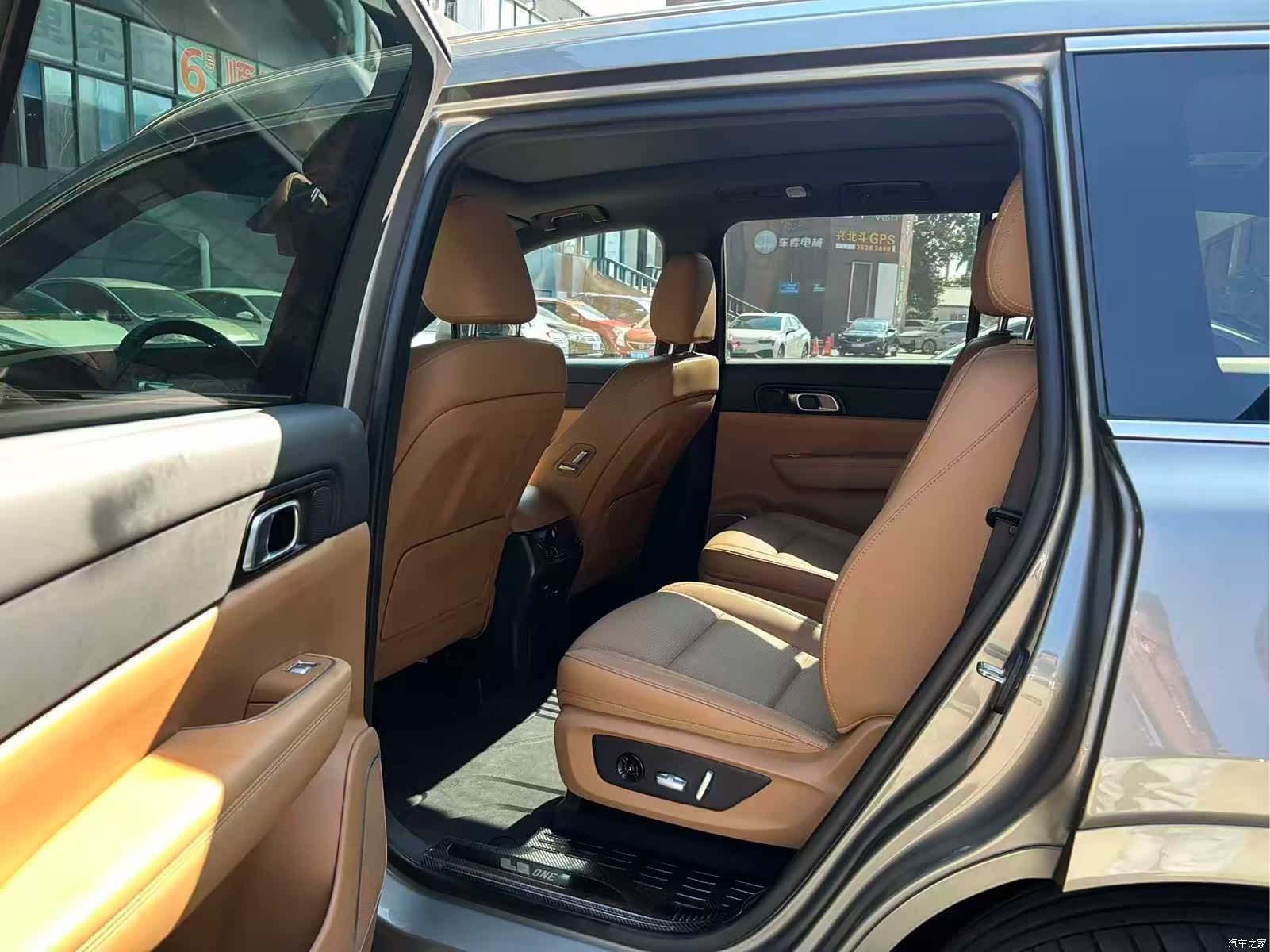 Li Auto ONE, 2022 все фото