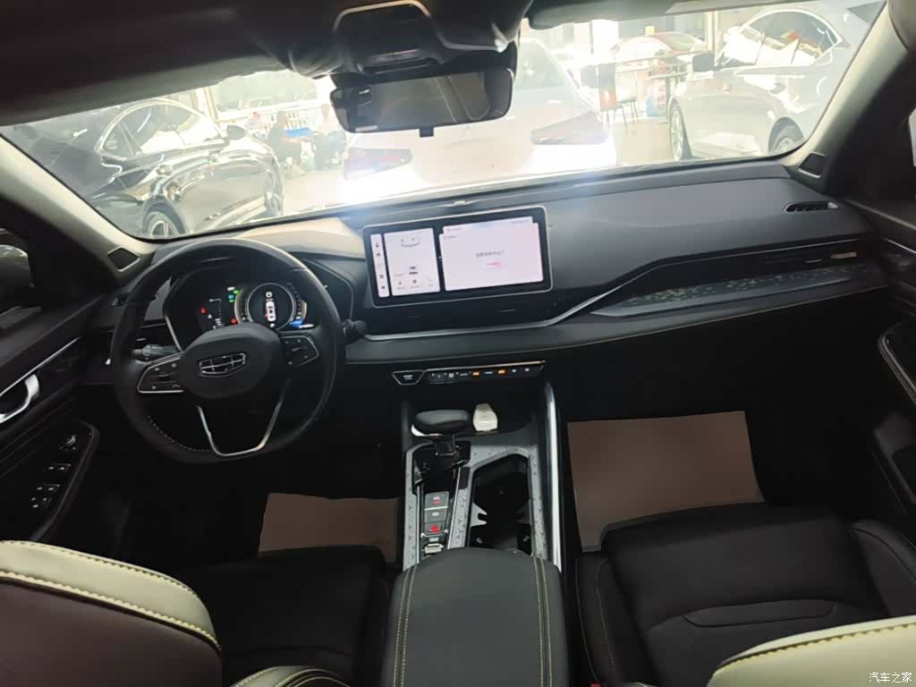 Geely Preface, 2023 10