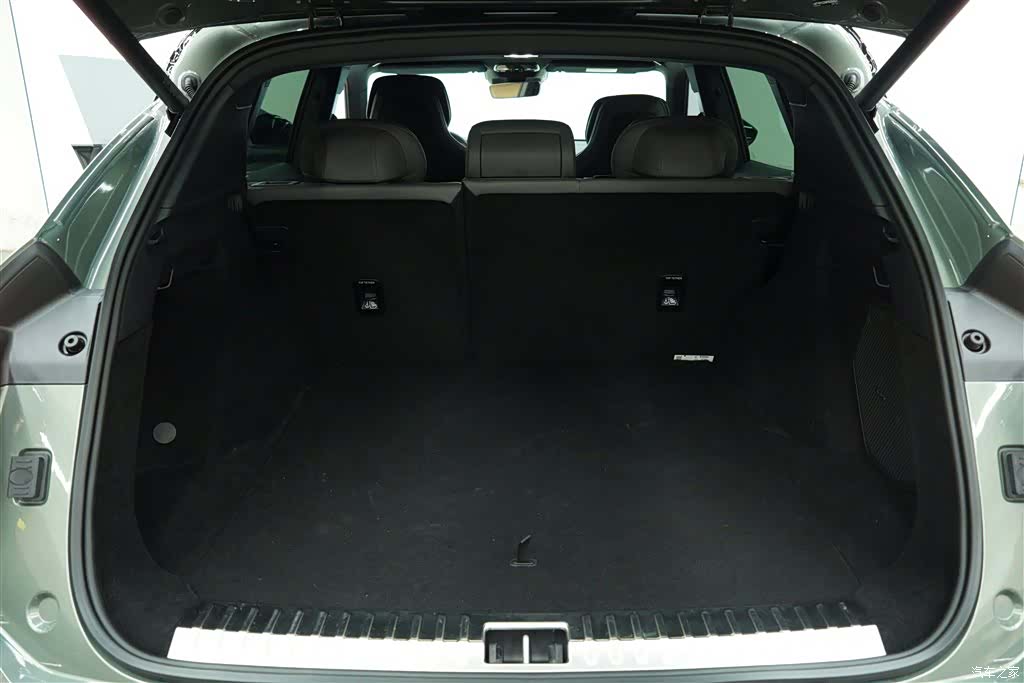 Lynk & Co 02, 2024 21