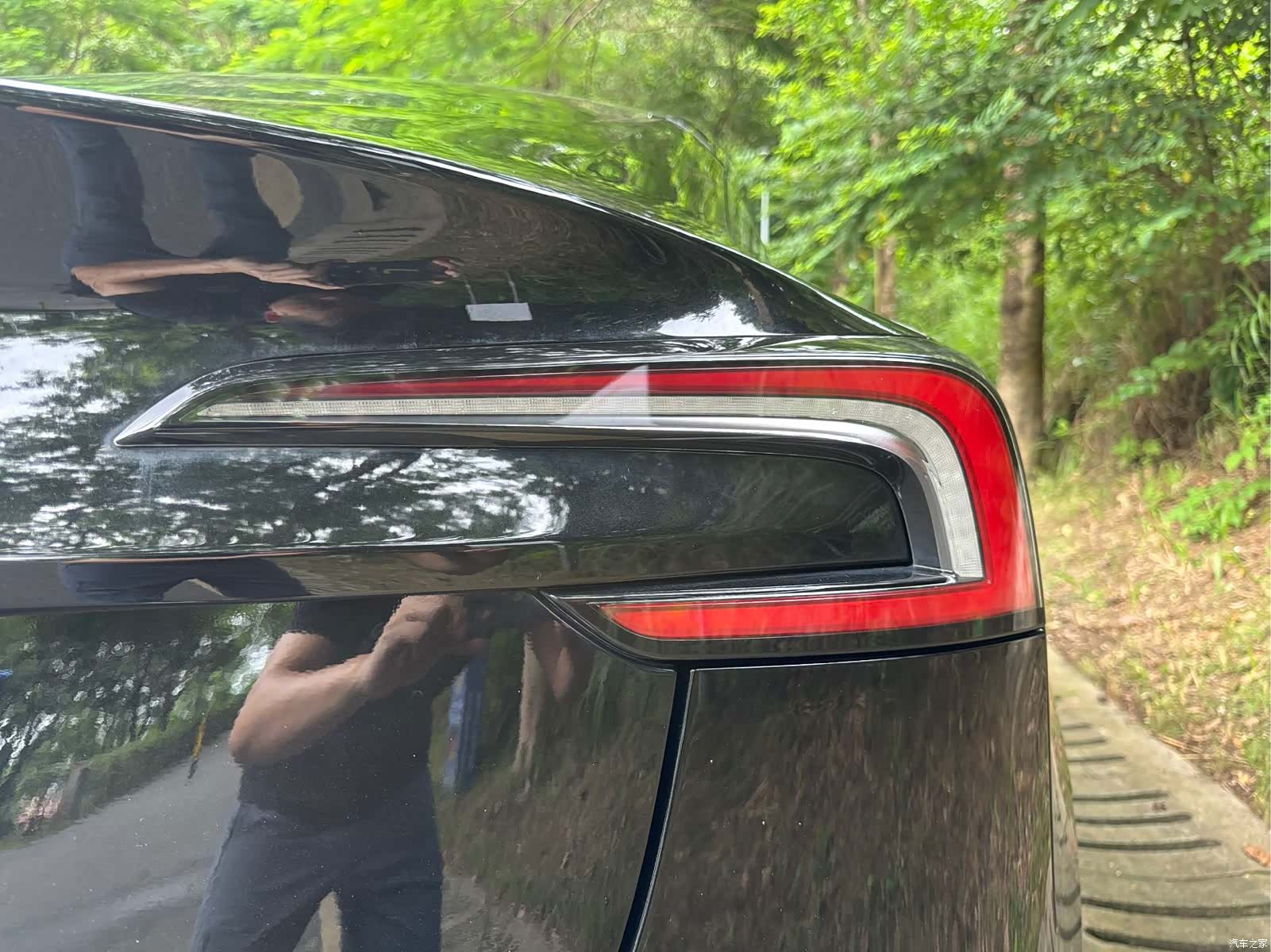 Tesla Model 3, 2025 19