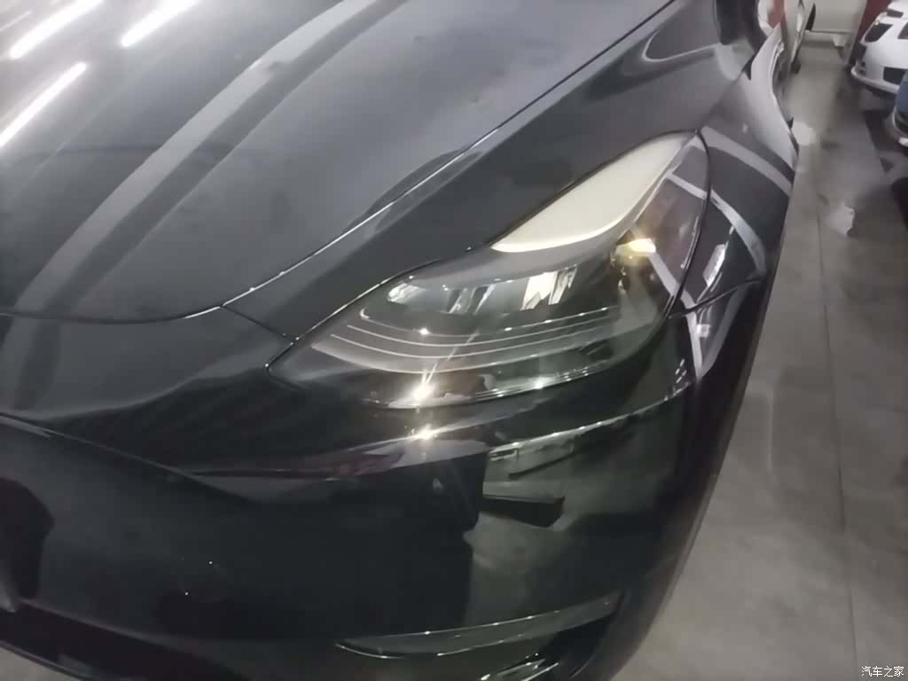 Tesla Model Y, 2021 24