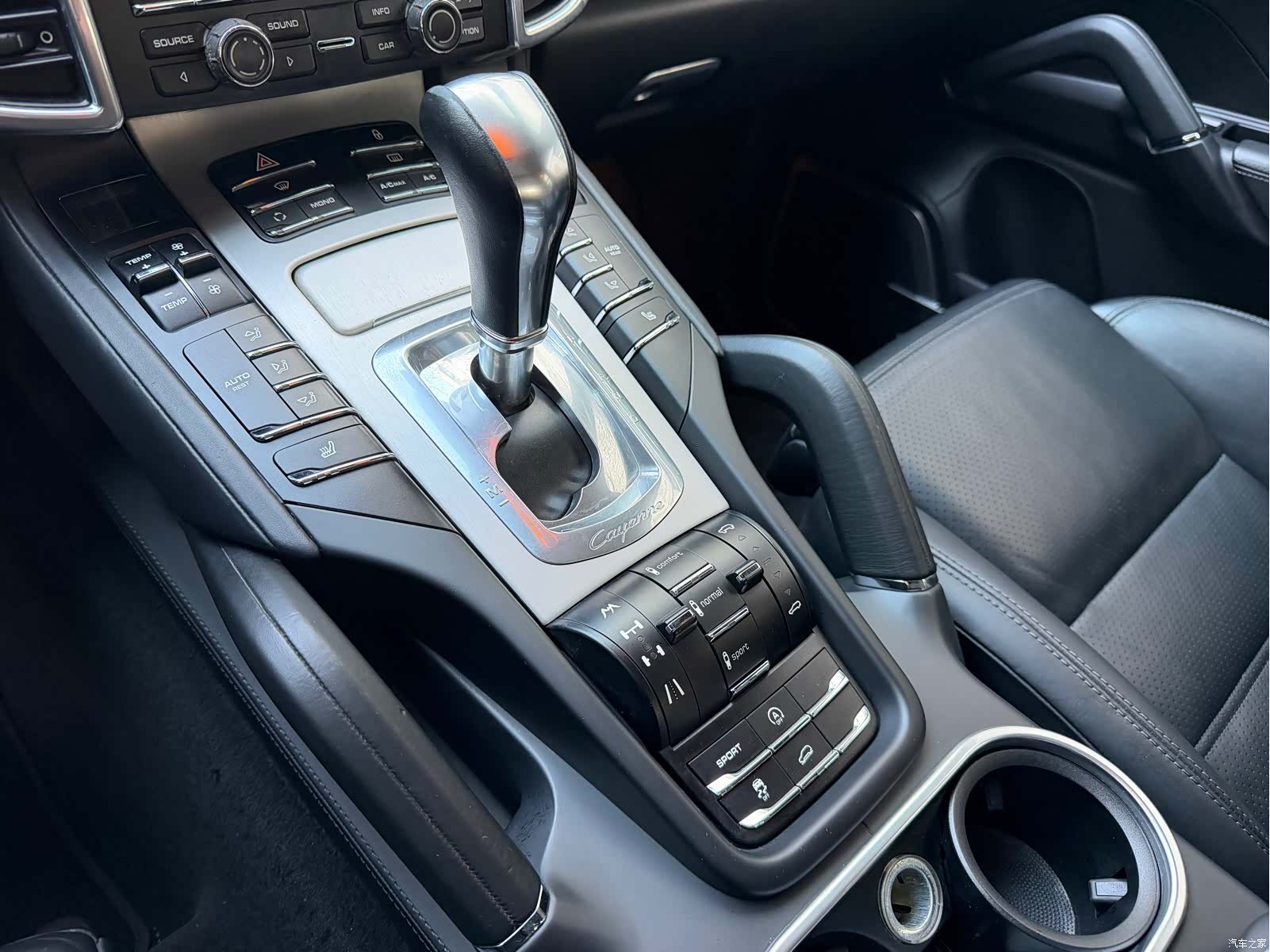 Porsche Cayenne, 2012 11