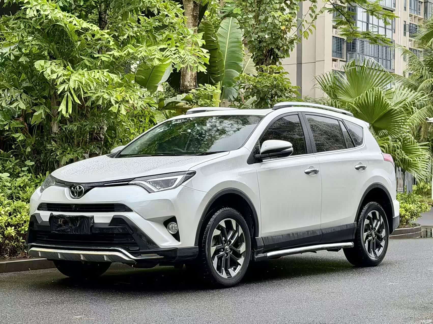 Toyota RAV4, 2017 10