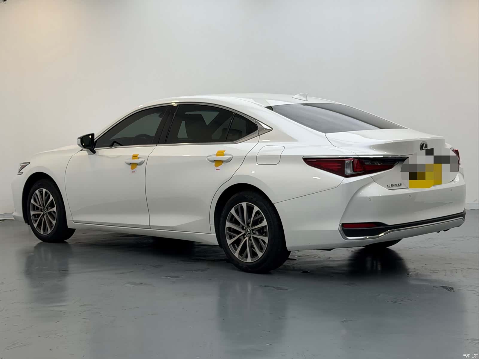 Lexus ES, 2024 6
