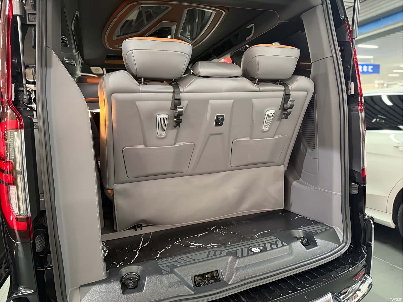 Ford Tourneo, 2025 17