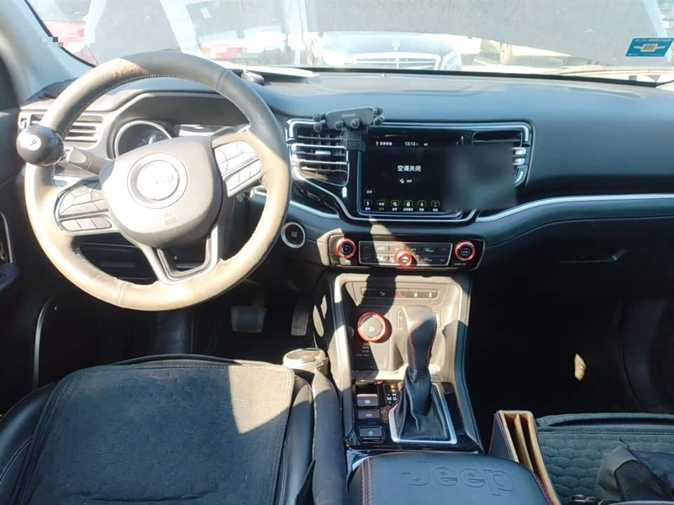 Jeep Grand Commander