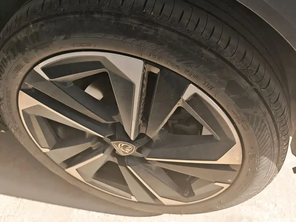 Peugeot 408X