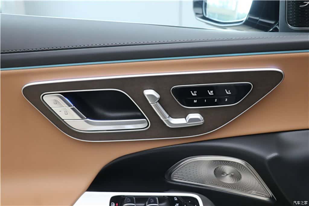 Mercedes-Benz E-Class, 2026 31