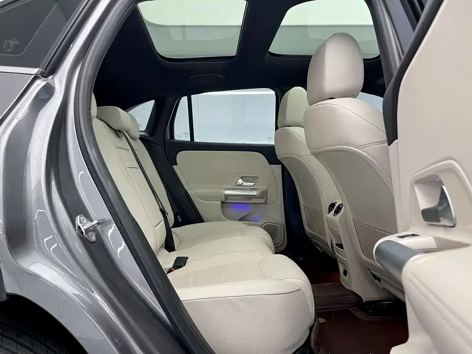 Mercedes-Benz EQA Mercedes-Benz EQA