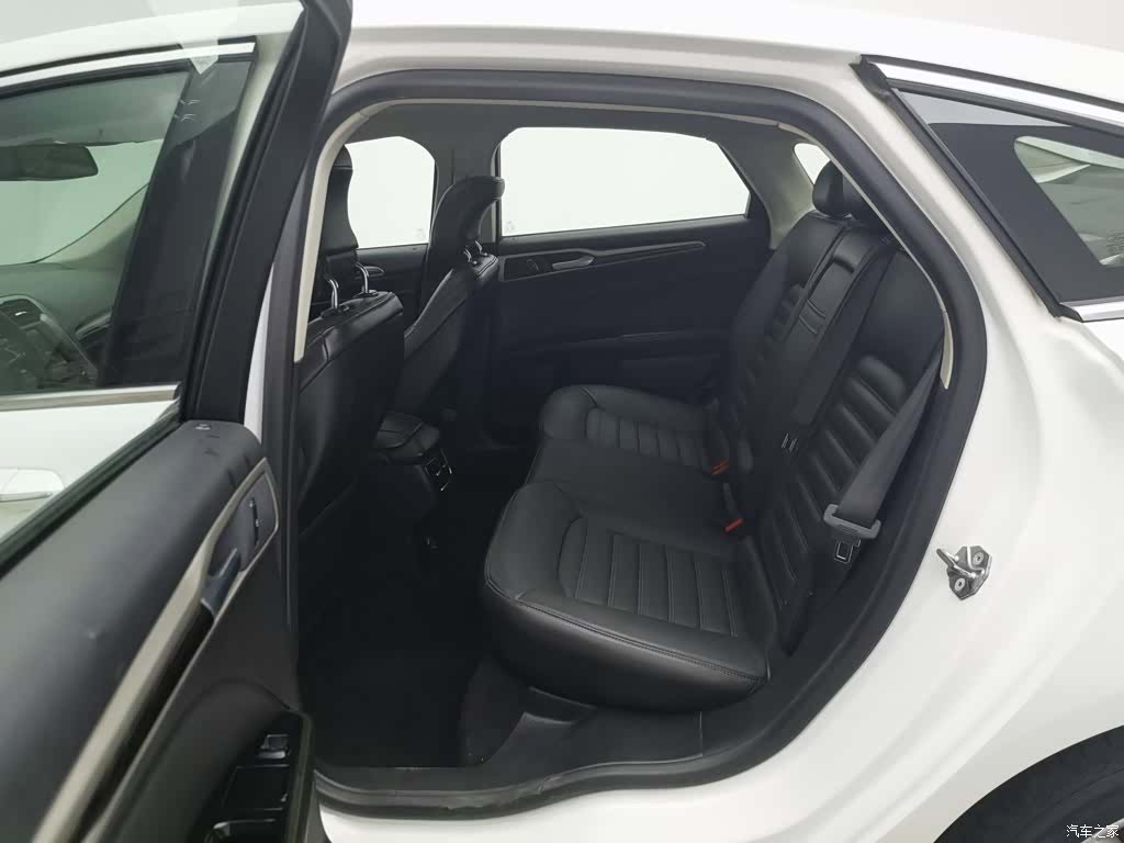 Ford Mondeo, 2016 15