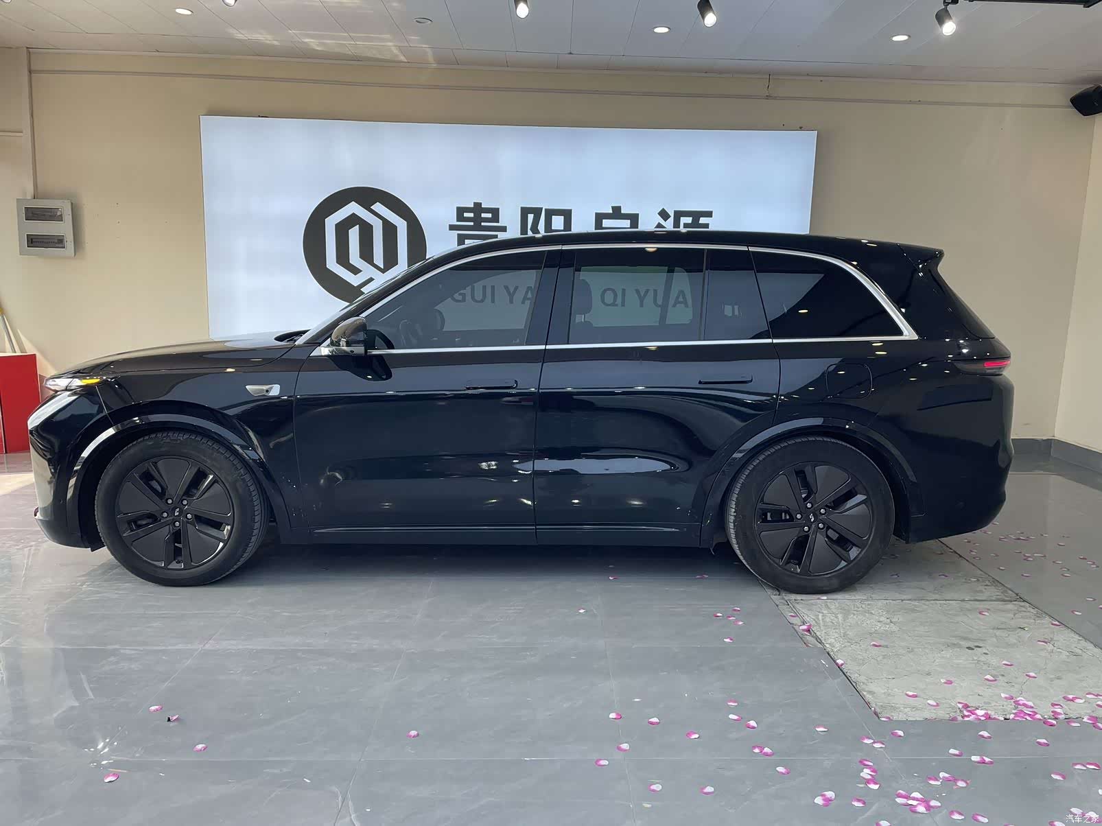 Li Auto L8, 2024 3