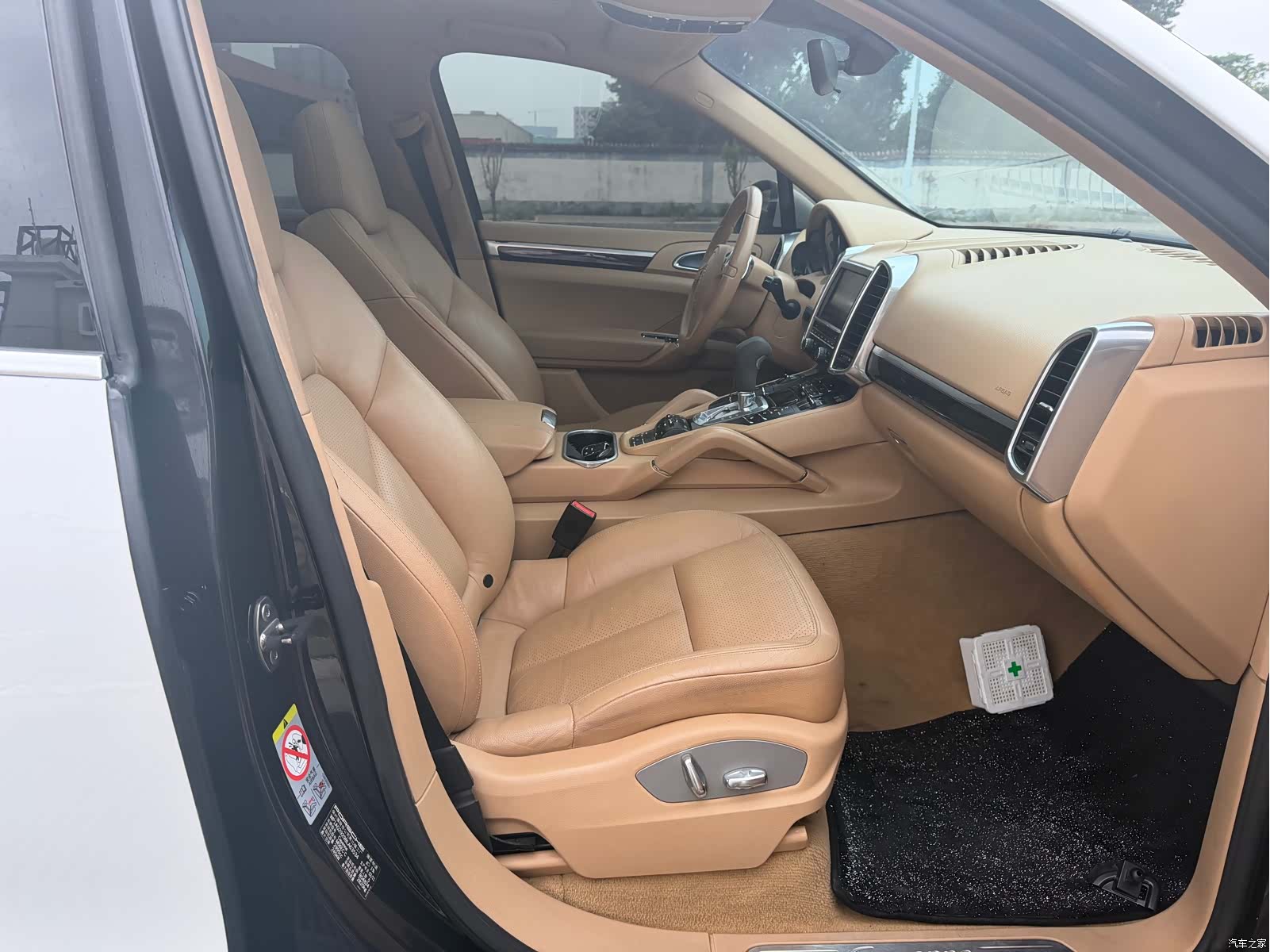 Porsche Cayenne, 2011 3