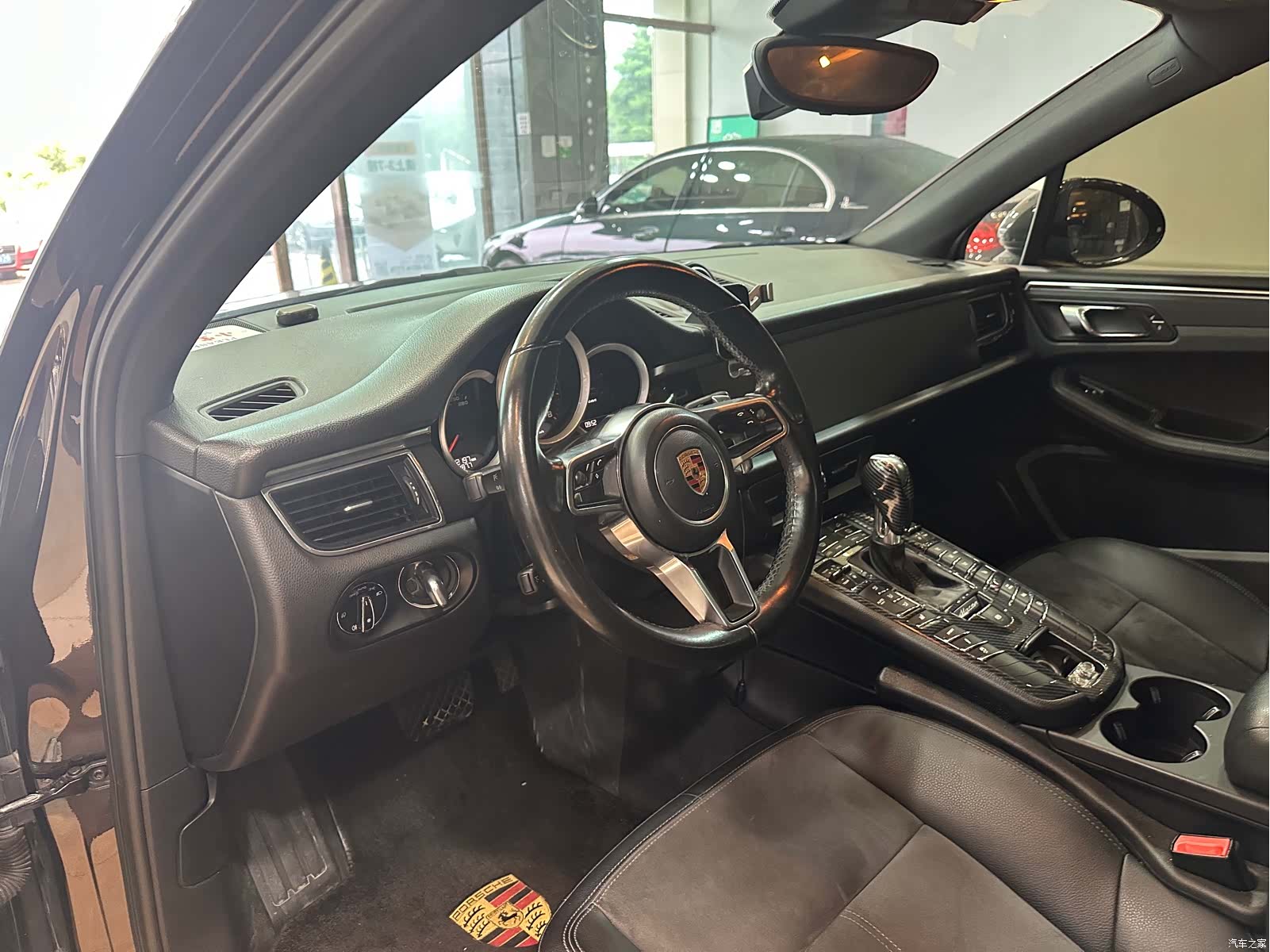 Porsche Macan, 2016 все фото