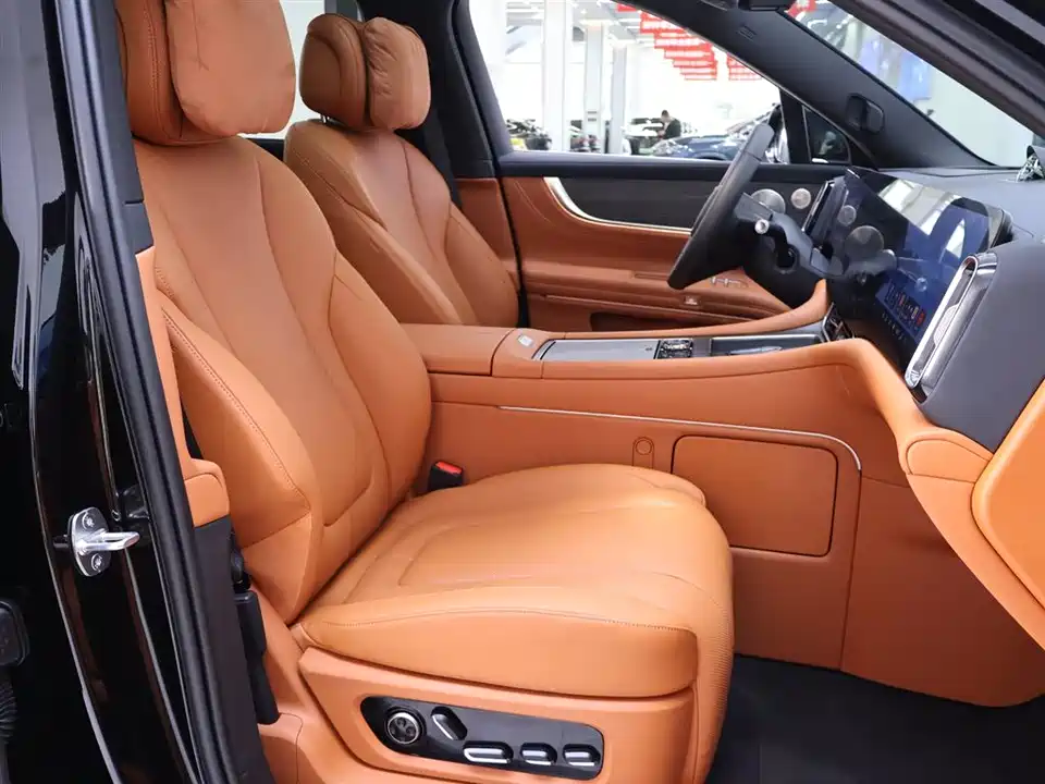 AITO Ask the world M9