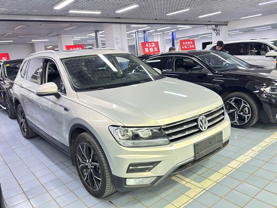 Volkswagen Tiguan L