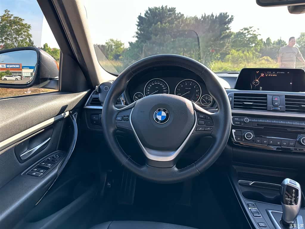 BMW 3 Series, 2016 21