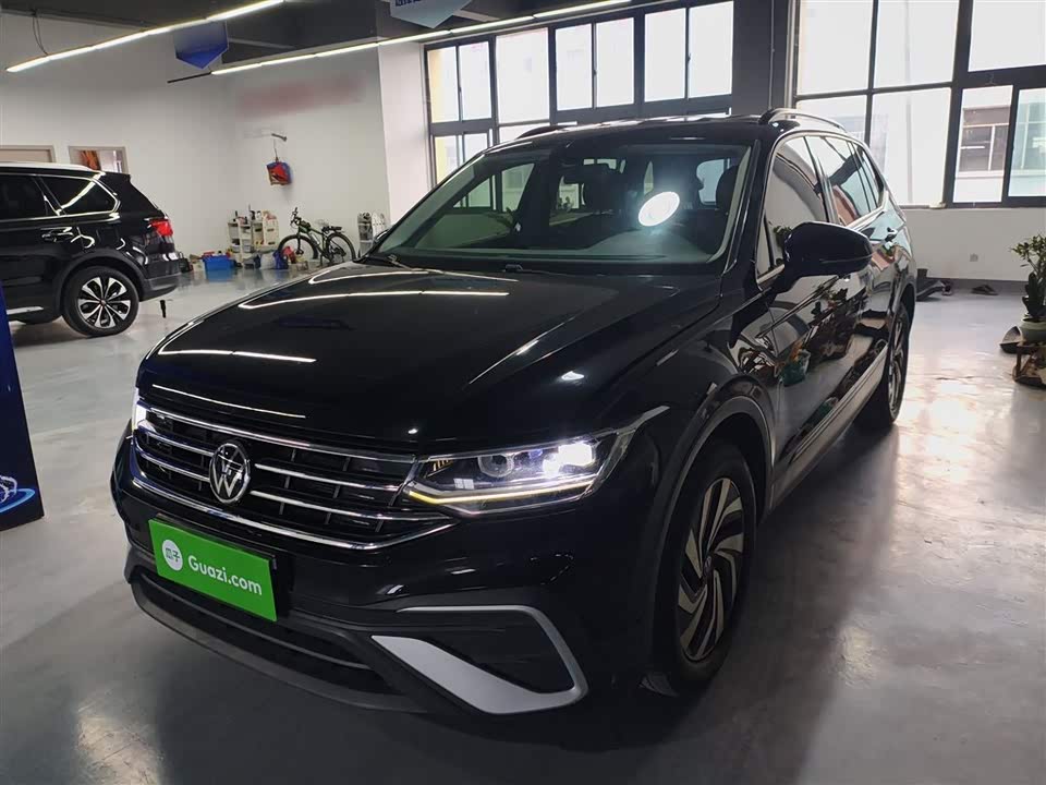 Volkswagen Tiguan L