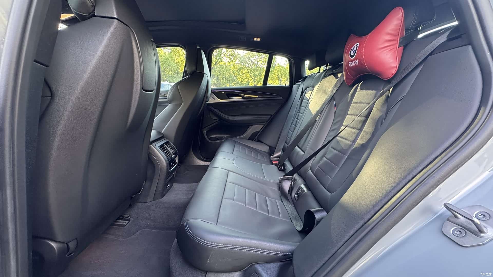 BMW X4, 2023 10