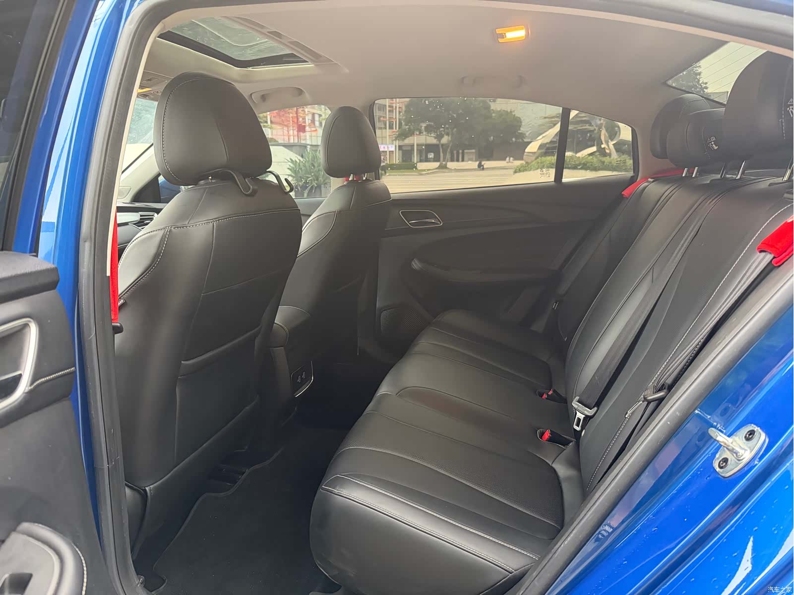 Roewe i5, 2019 6