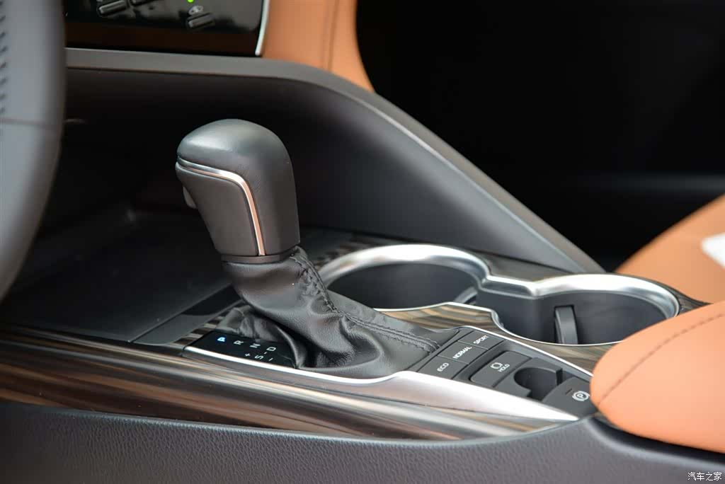 Toyota Camry, 2021 8