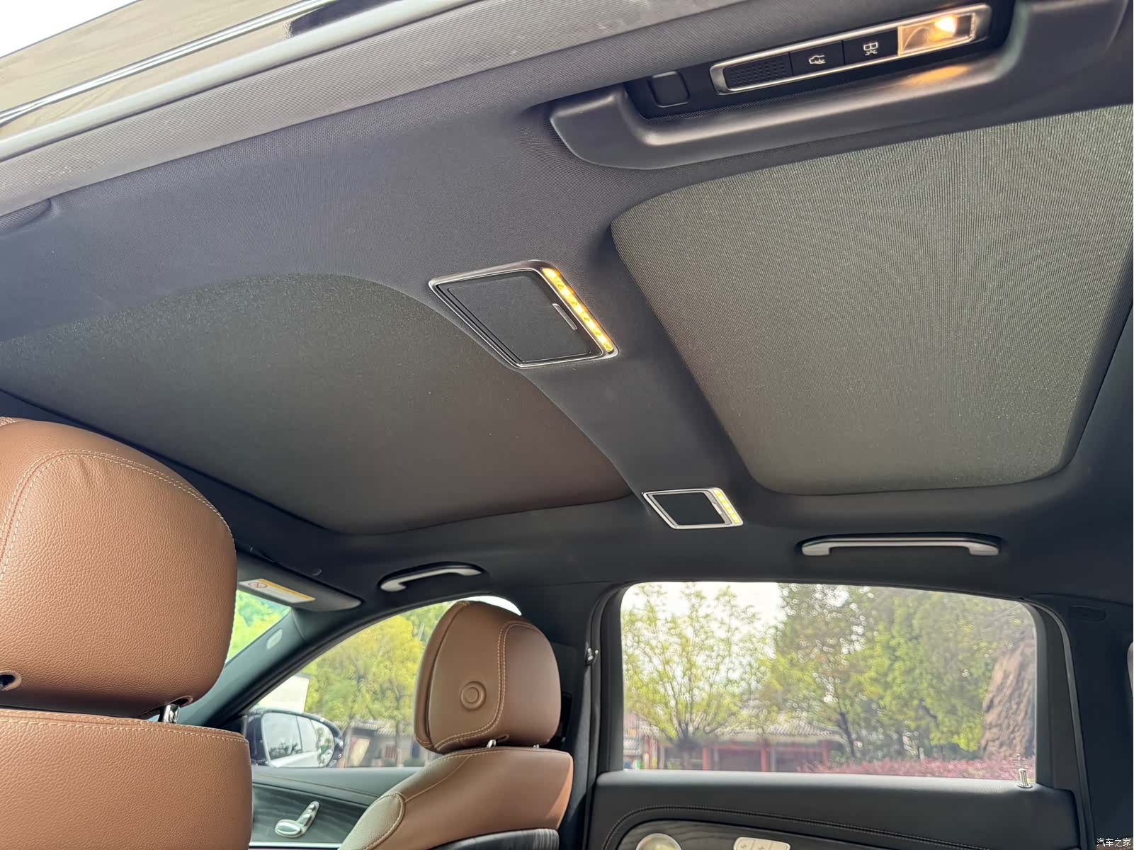Mercedes-Benz E-Class, 2023 19