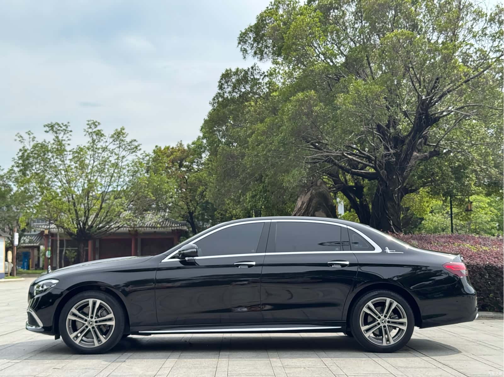 Mercedes-Benz E-Class, 2023 все фото