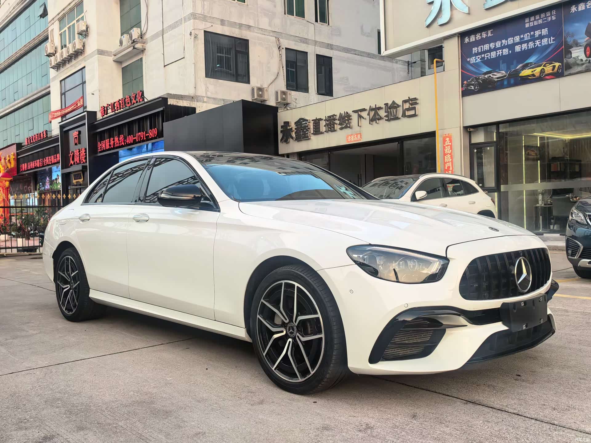 Mercedes-Benz E-Class, 2022 3