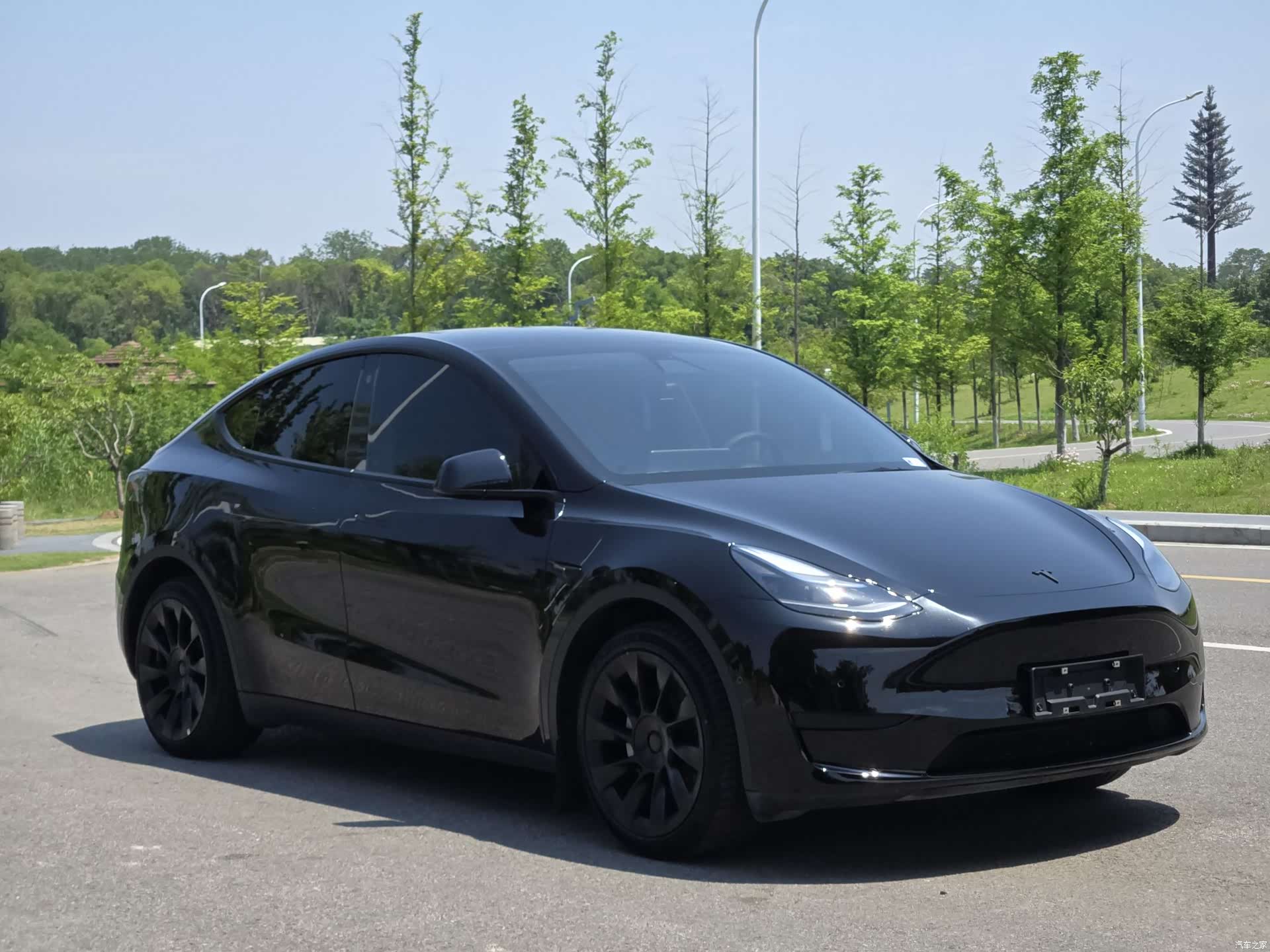 Tesla Model Y, 2022 3