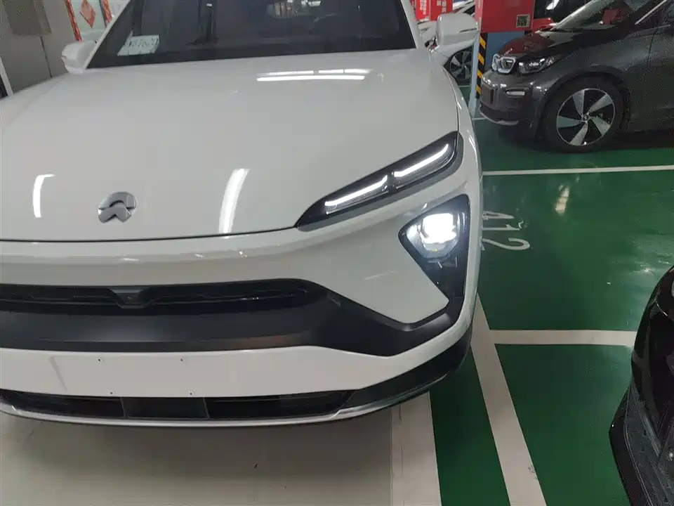 NIO EC6