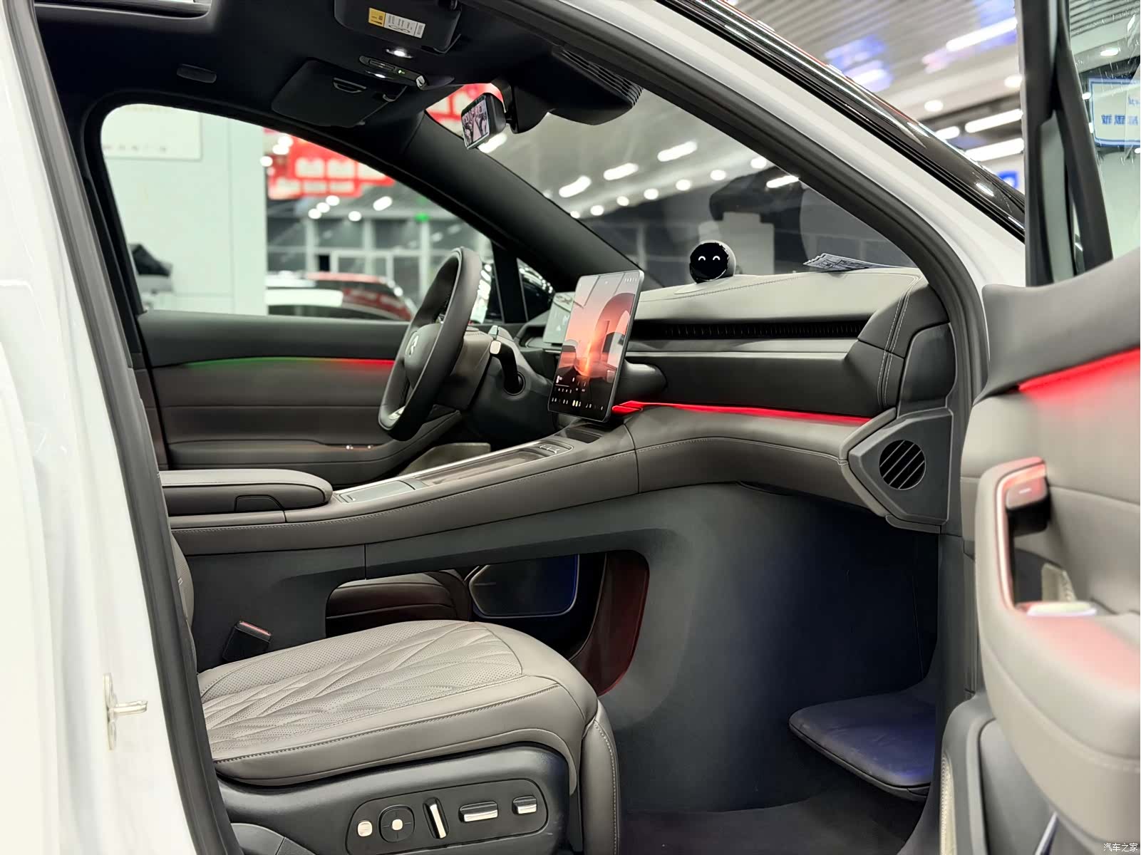 NIO ES6, 2025 8