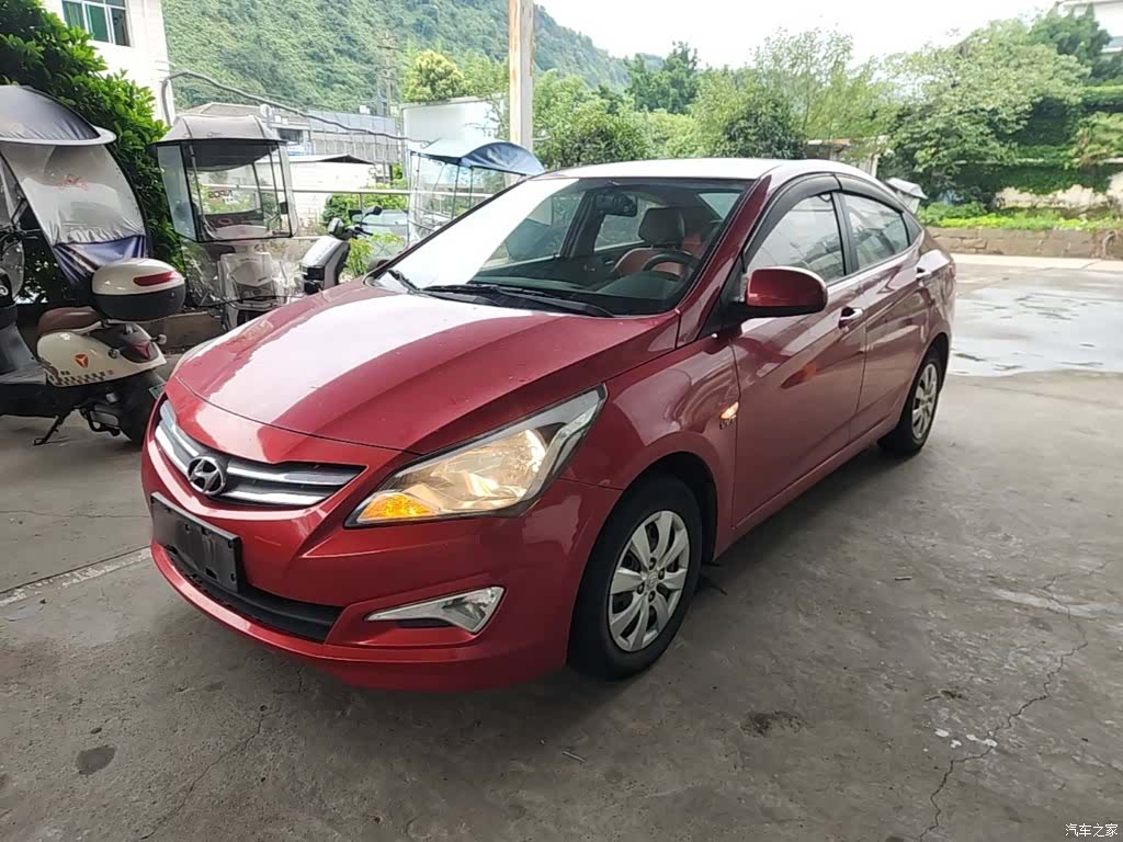 Hyundai GLS, 2015 1