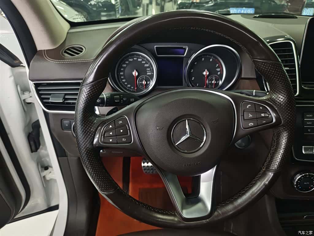 Mercedes-Benz GLE, 2019 6