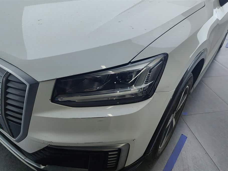 Audi Q2L Audi Q2L