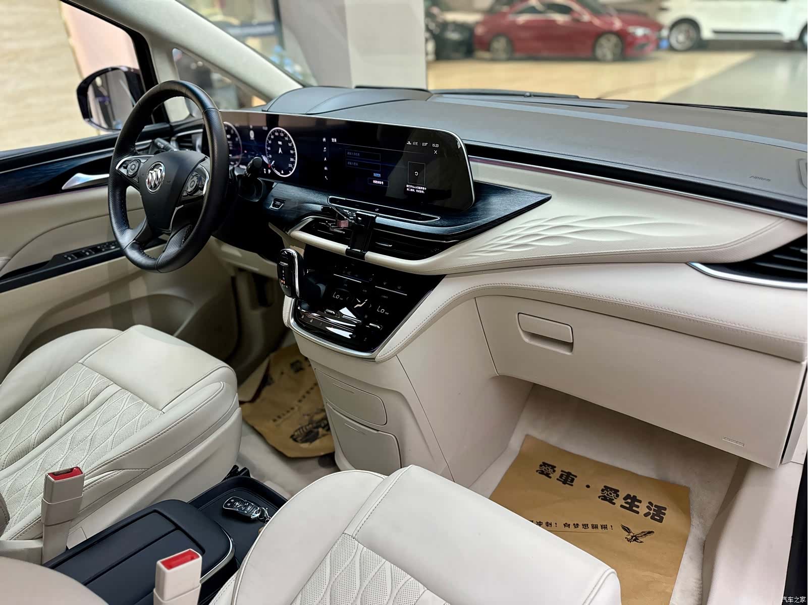 Buick GL8, 2022 4