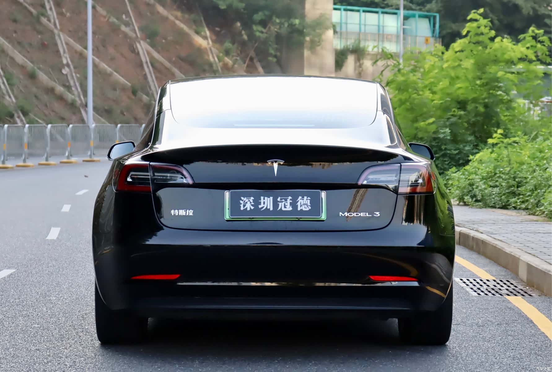 Tesla Model 3, 2020 все фото