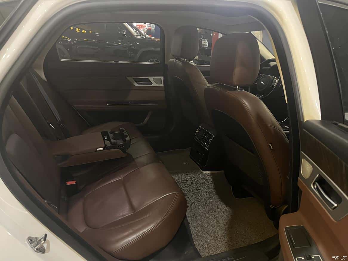 Land Rover XFL, 2019 6