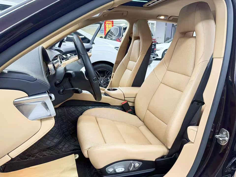 Porsche Panamera Porsche Panamera