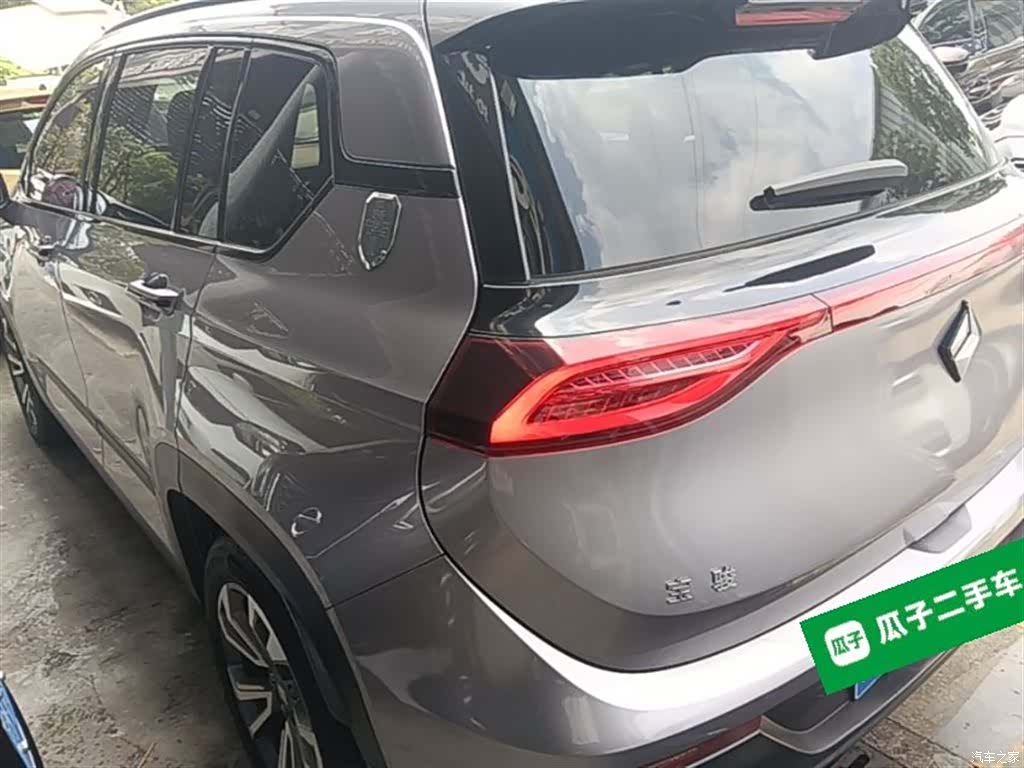 Wuling RS-5, 2019 все фото