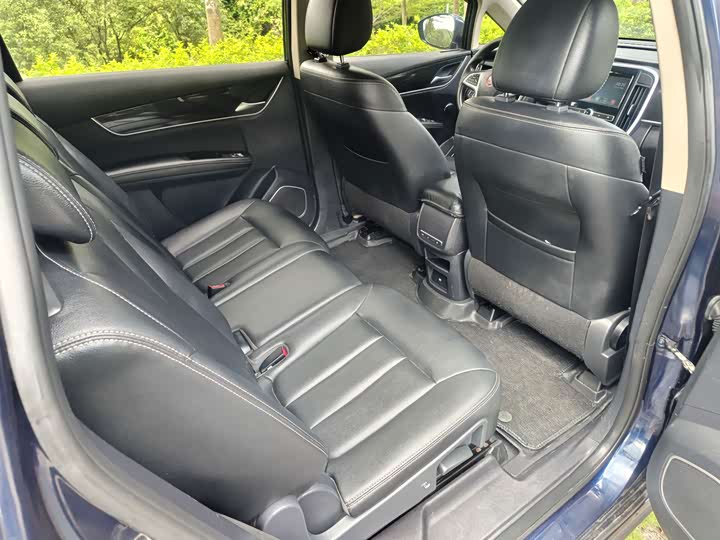 BYD Song MAX 2017 1.5T МКПП zhi lian Люкс 7 seats