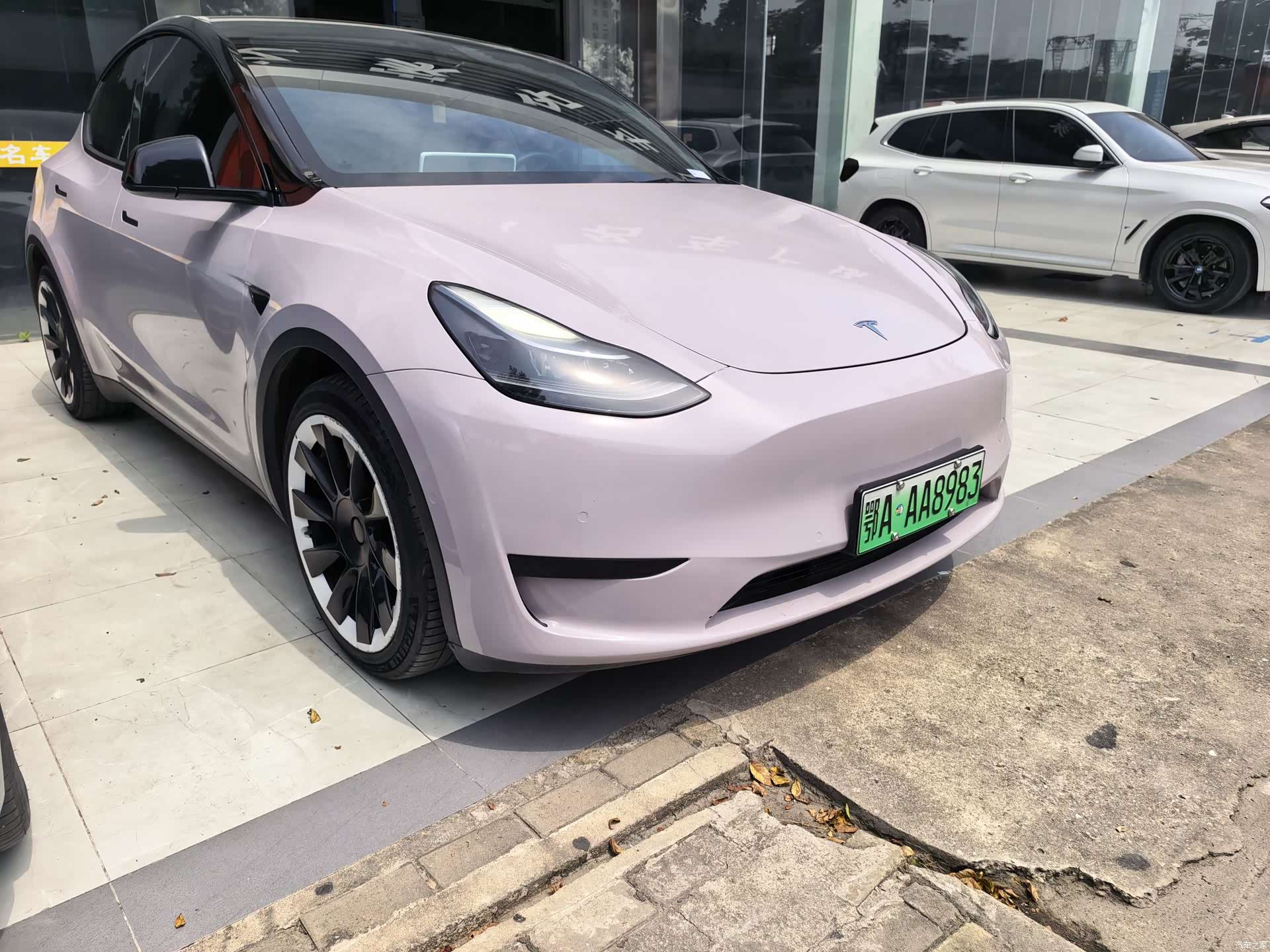 Tesla Model Y, 2021 3