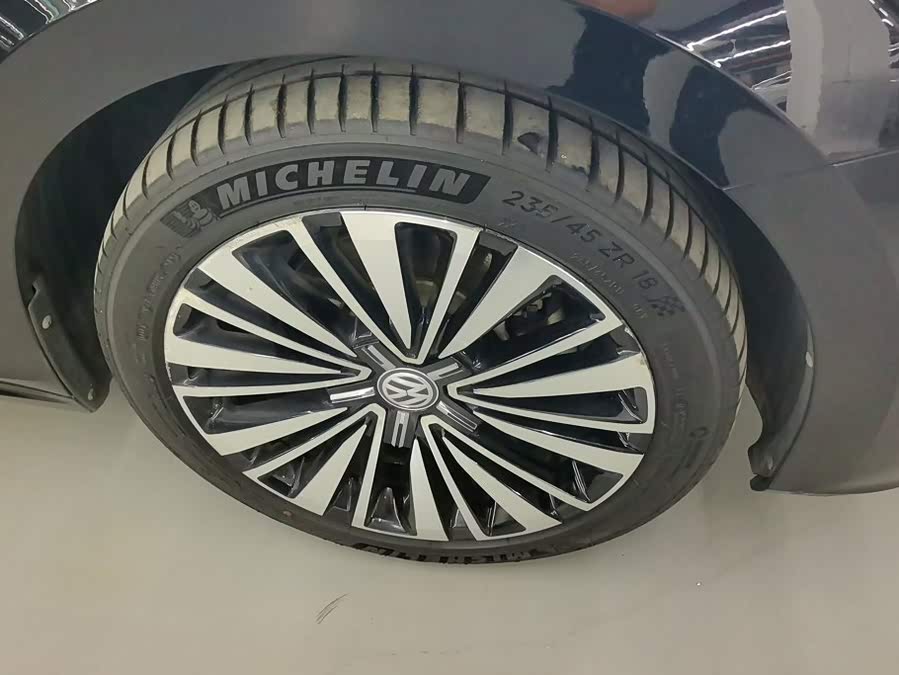 Volkswagen Passat 2019, фото 6
