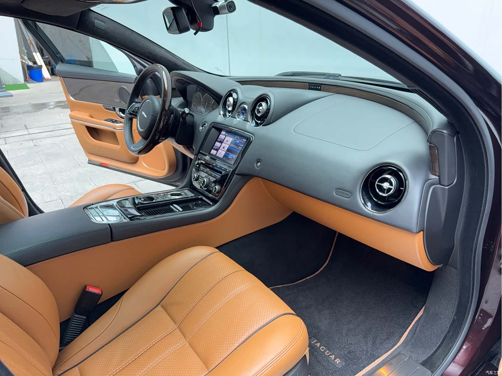 Jaguar XJ, 2013 19