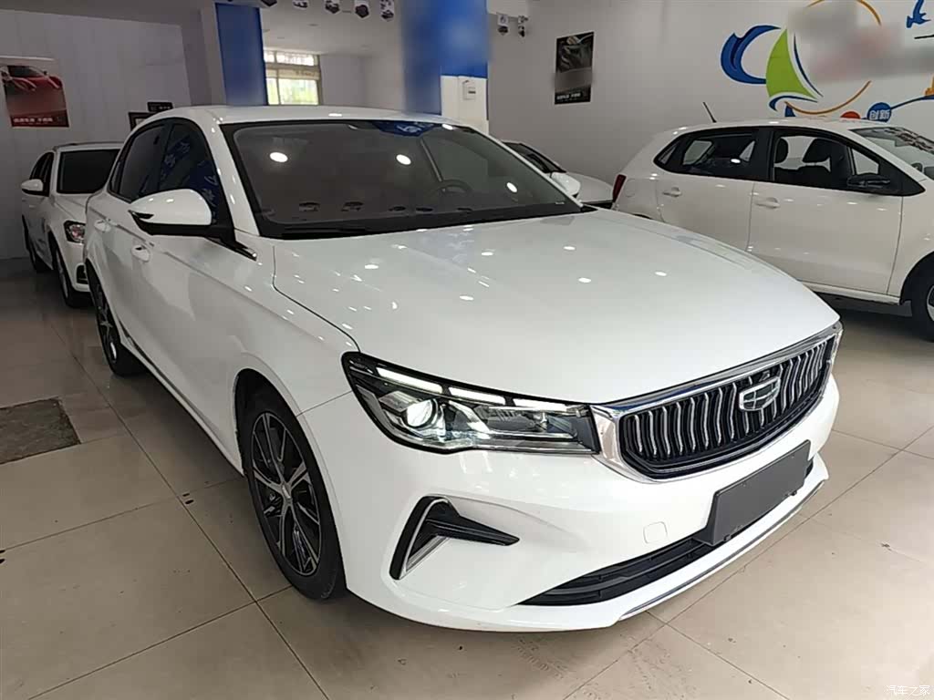 Geely Emgrand, 2023 4